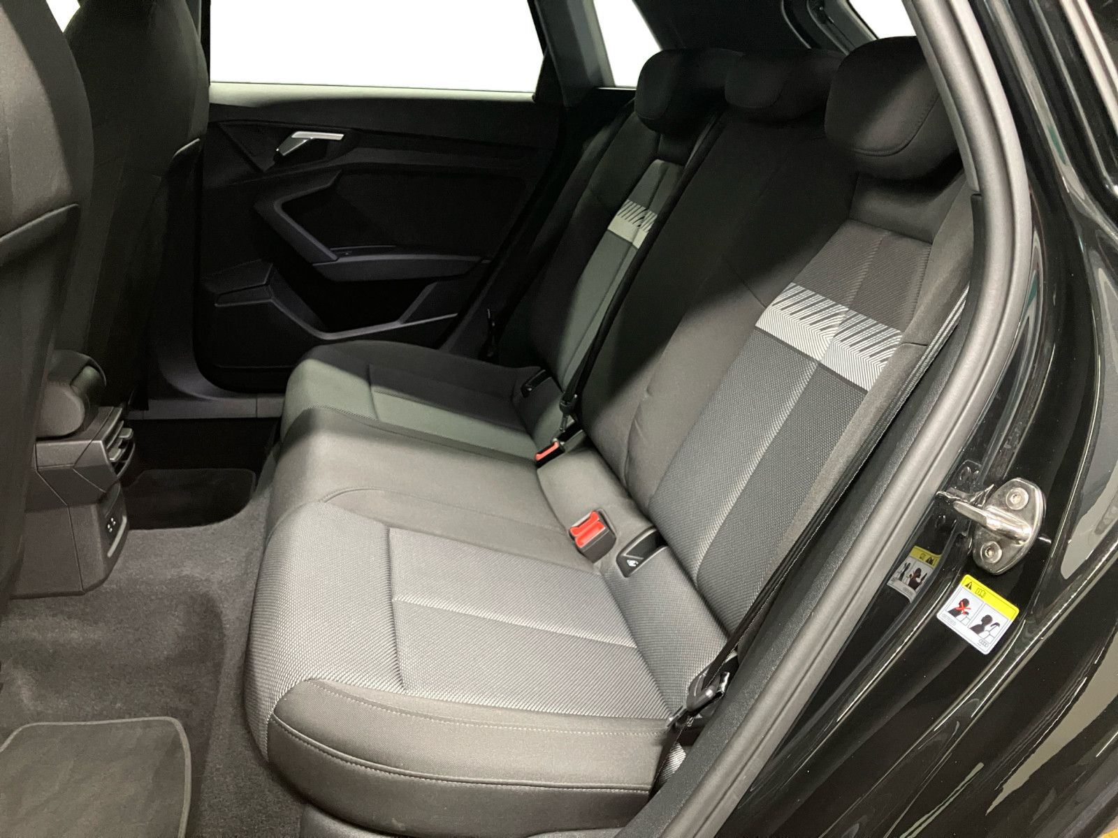 Audi A3 Sportback 45 TFSIe S line - Samsaru's Car Outlet