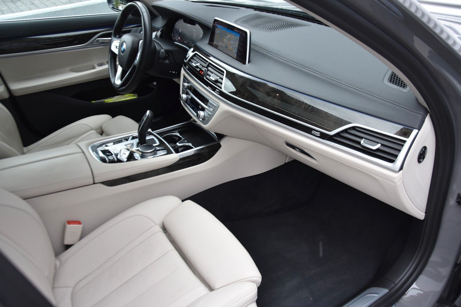 BMW 745L e xDrive SHD LUFT SOFT HUD LASER MASSAGE
