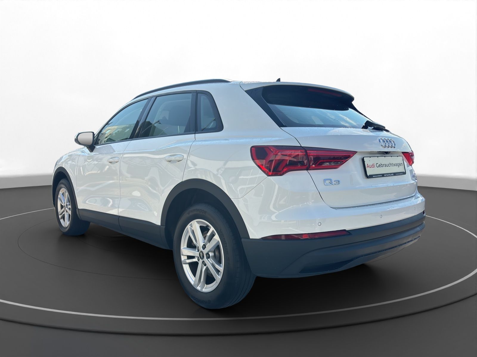 Audi Q3 40 TFSI quattro S tronic - Samsaru's Car Outlet