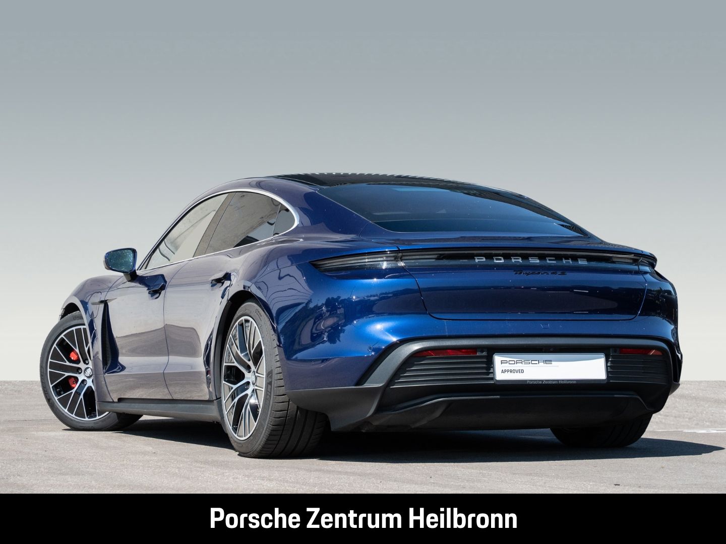 Porsche Taycan 4S Enzianblau Panoramadach Luftfederung