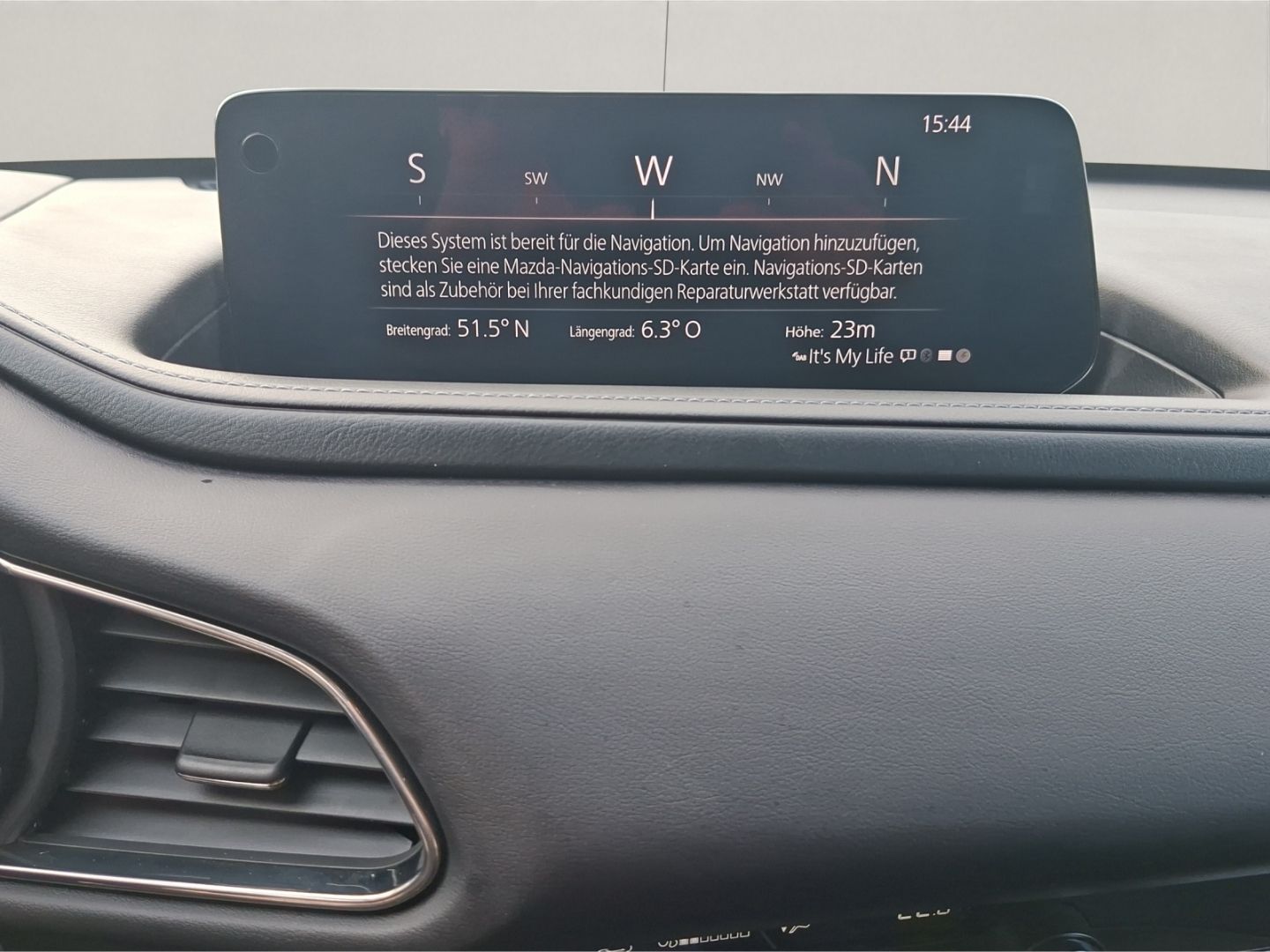 Mazda CX-30 SKY-X EXCLUSIVE-+DESIGN-P+18 Z+DRI-AS !!