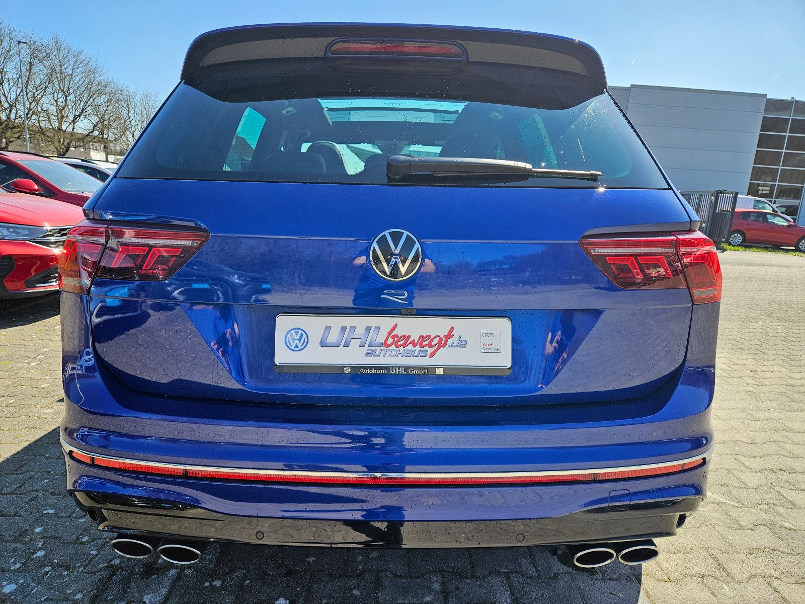Volkswagen Tiguan R 4Motion - Samsaru's Car Outlet