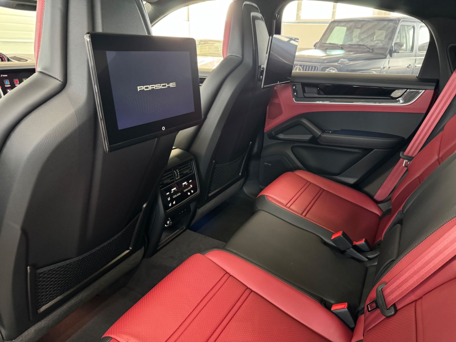 Porsche Cayenne E-Hybrid /Mod.2025/Sport Paket Lp160.500