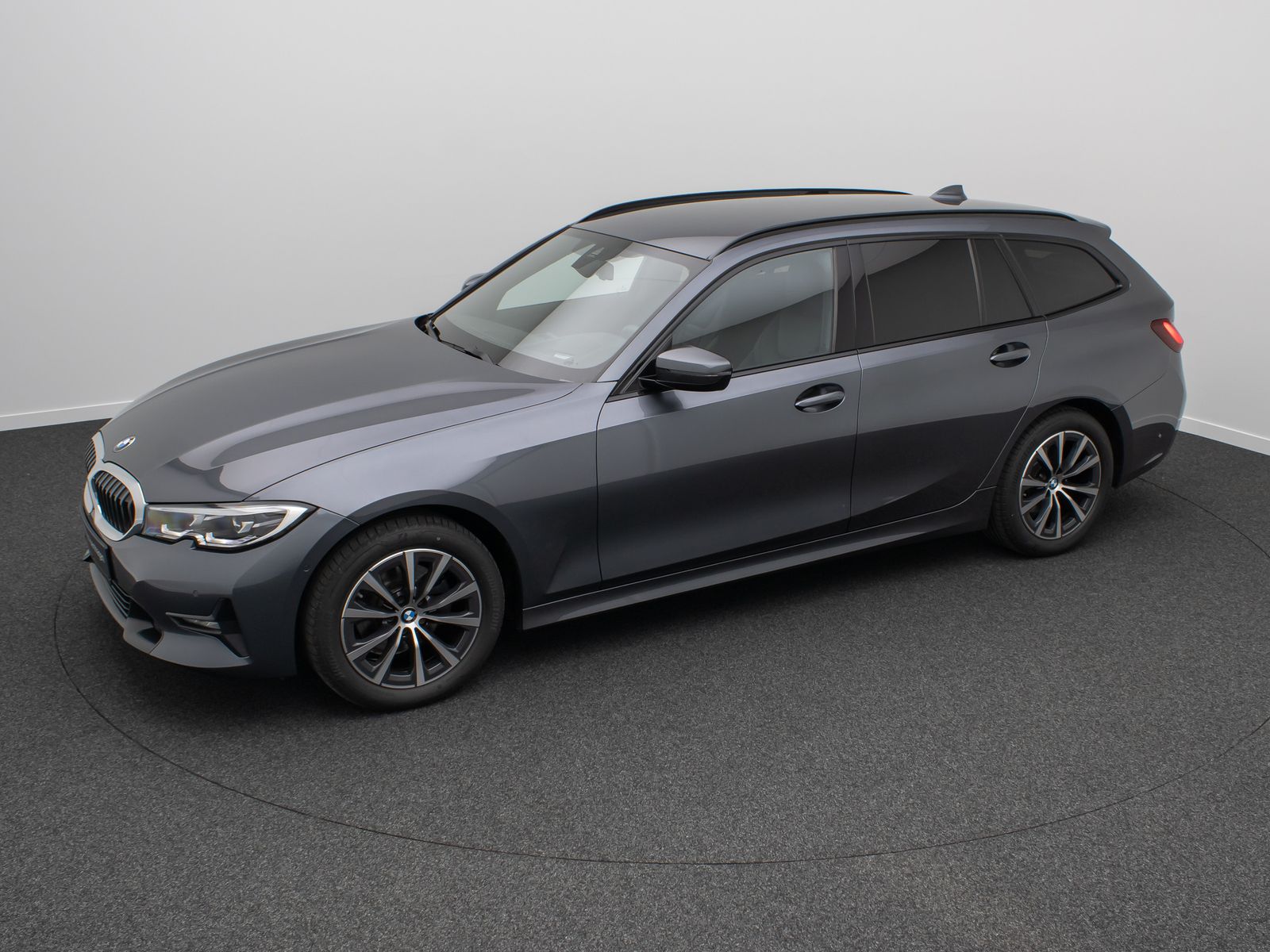 BMW 320d Sport Line - Samsaru's Car Outlet