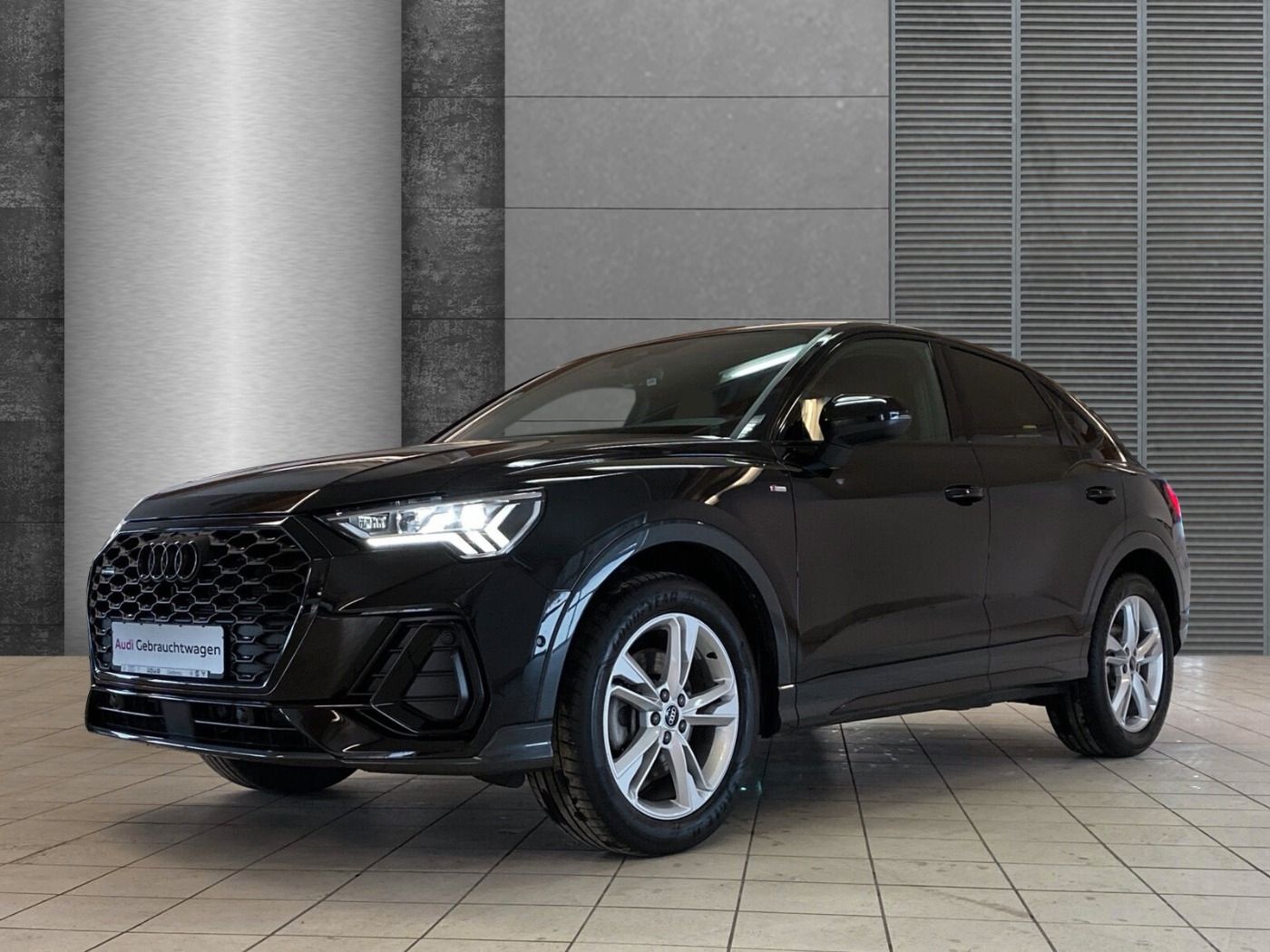Audi Q3 Sportback S line - Samsaru's Car Outlet