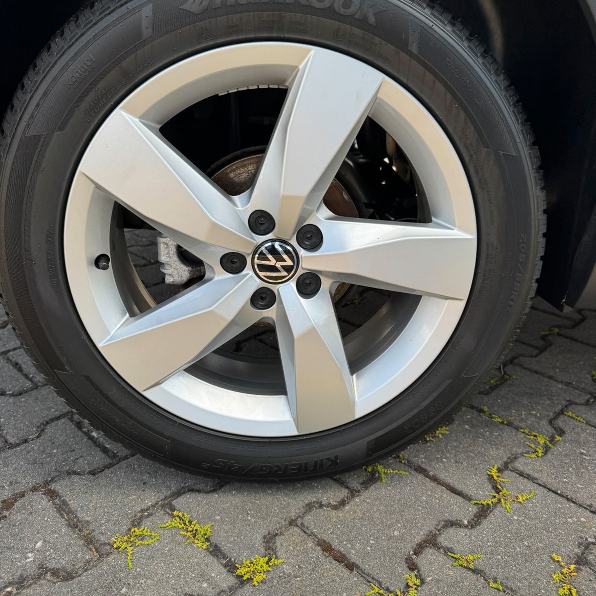 Volkswagen T-Cross Style - Samsaru's Car Outlet