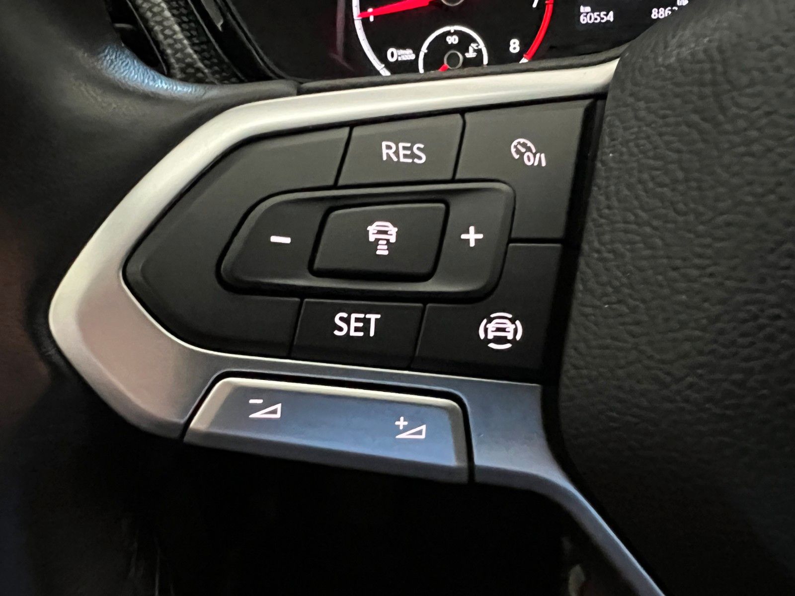 Volkswagen T-Cross Life - Samsaru's Car Outlet