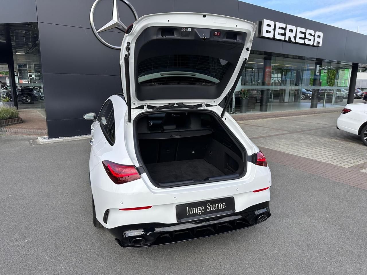 Mercedes-Benz CLA 35 AMG SB 4M - Samsaru's Car Outlet