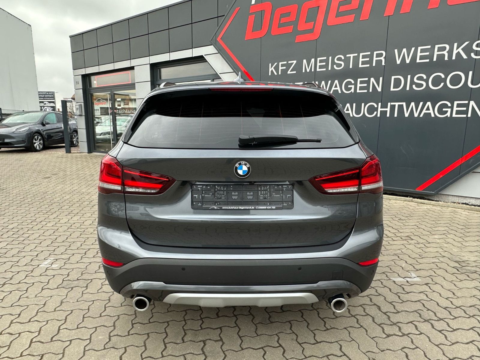 BMW X1 xDrive 25 i xLine - Samsaru's Car Outlet