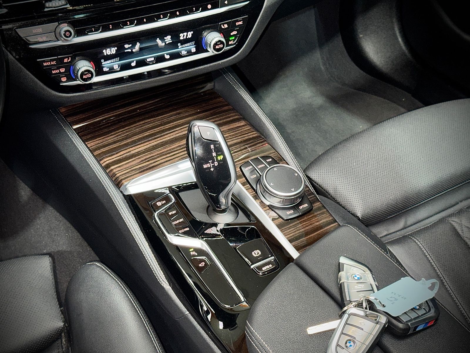 BMW 530d*X-DRIVE*M-SPORT*PANO*LASER*HUD*HiFi*1.Hd