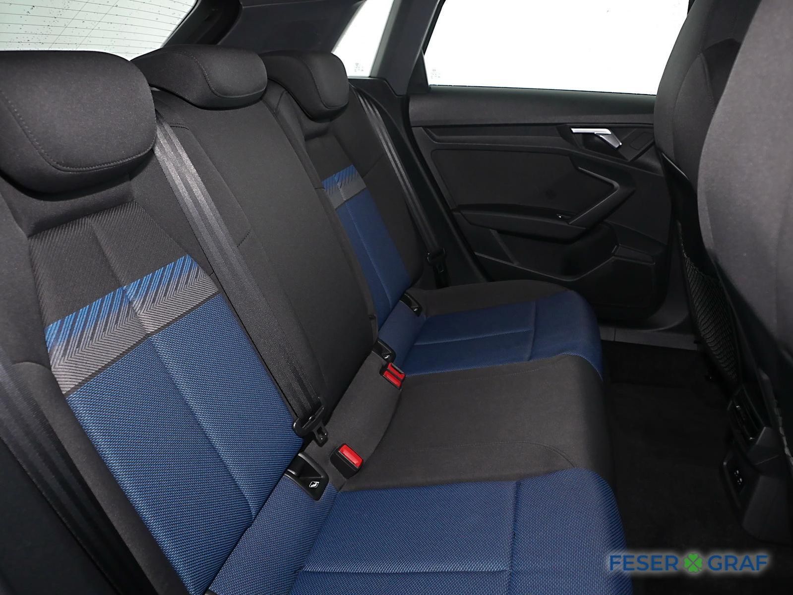 Audi A3 Sportback 35 TDI S tronic Adv Navi,Sportsitze