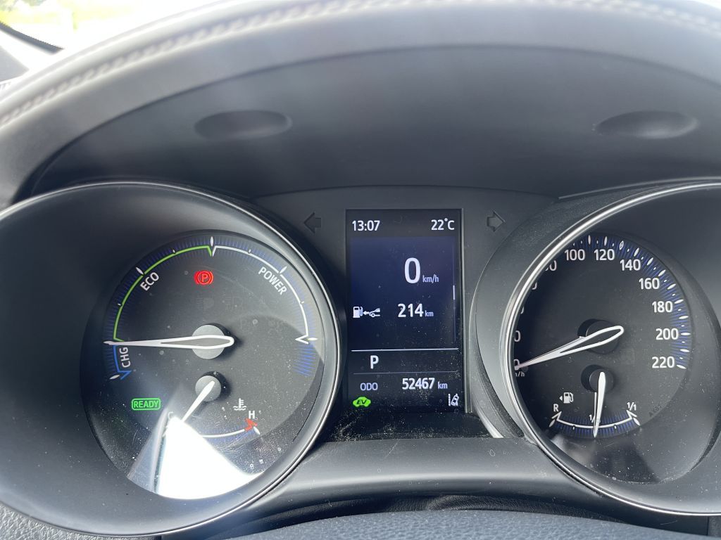 Toyota C-HR 2.0 Hybrid Lounge - Samsaru's Car Outlet