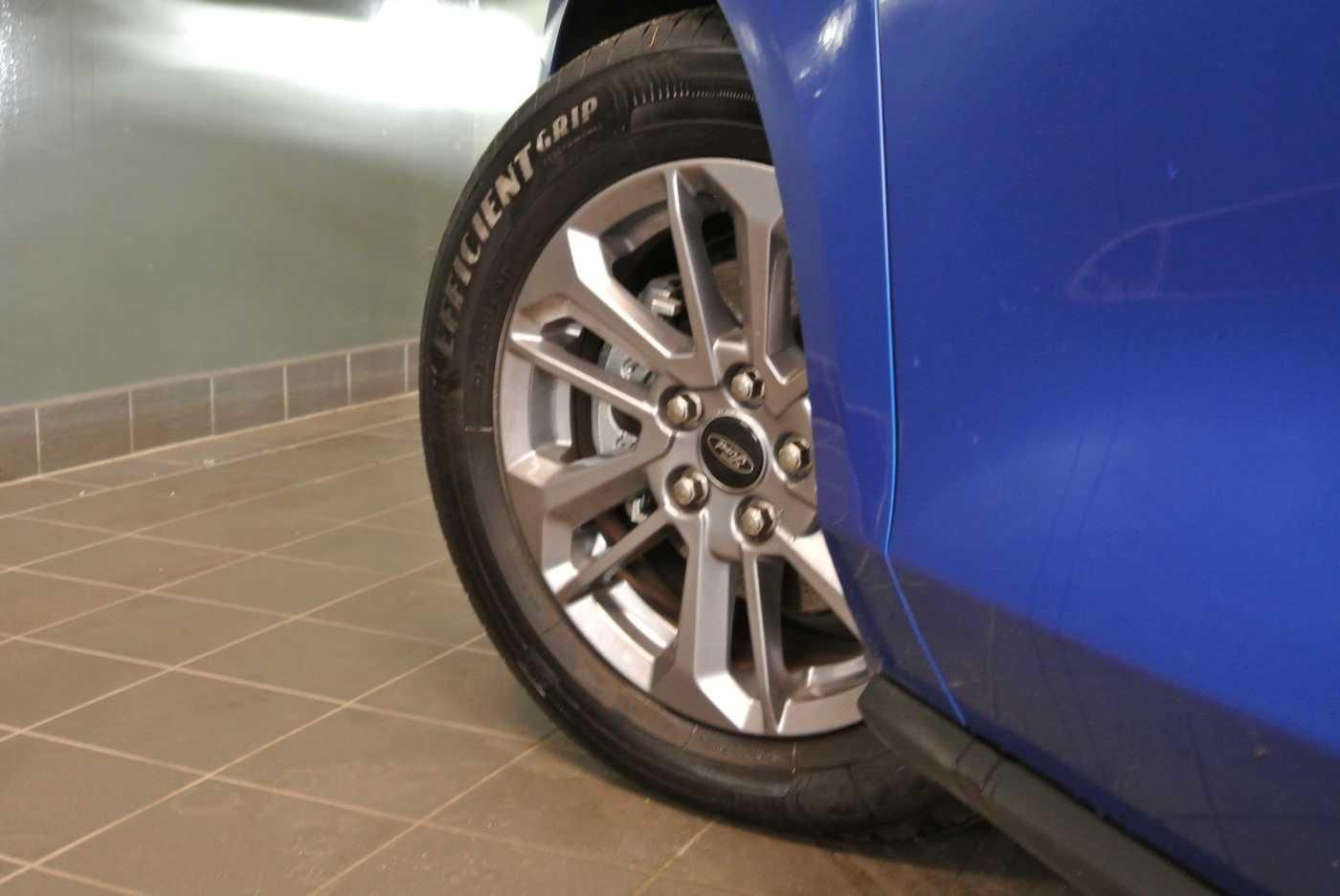 Ford Focus Turnier 1.0 E.Boost Hybrid Aut. Titanium