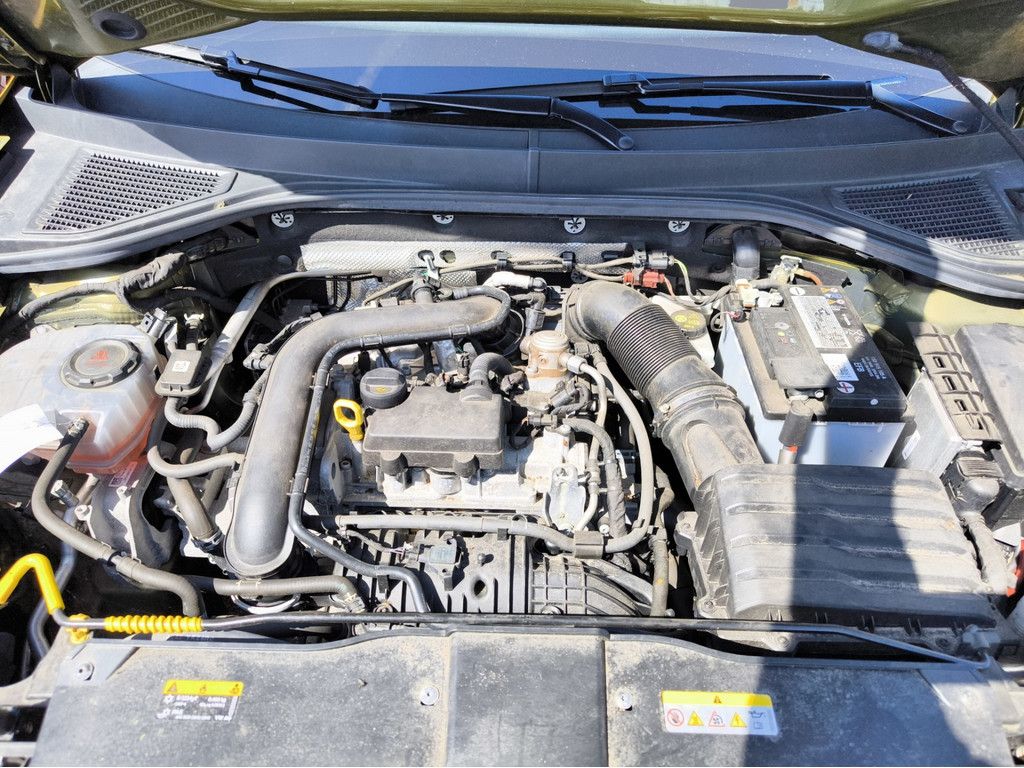 Volkswagen T-Roc Style - Samsaru's Car Outlet