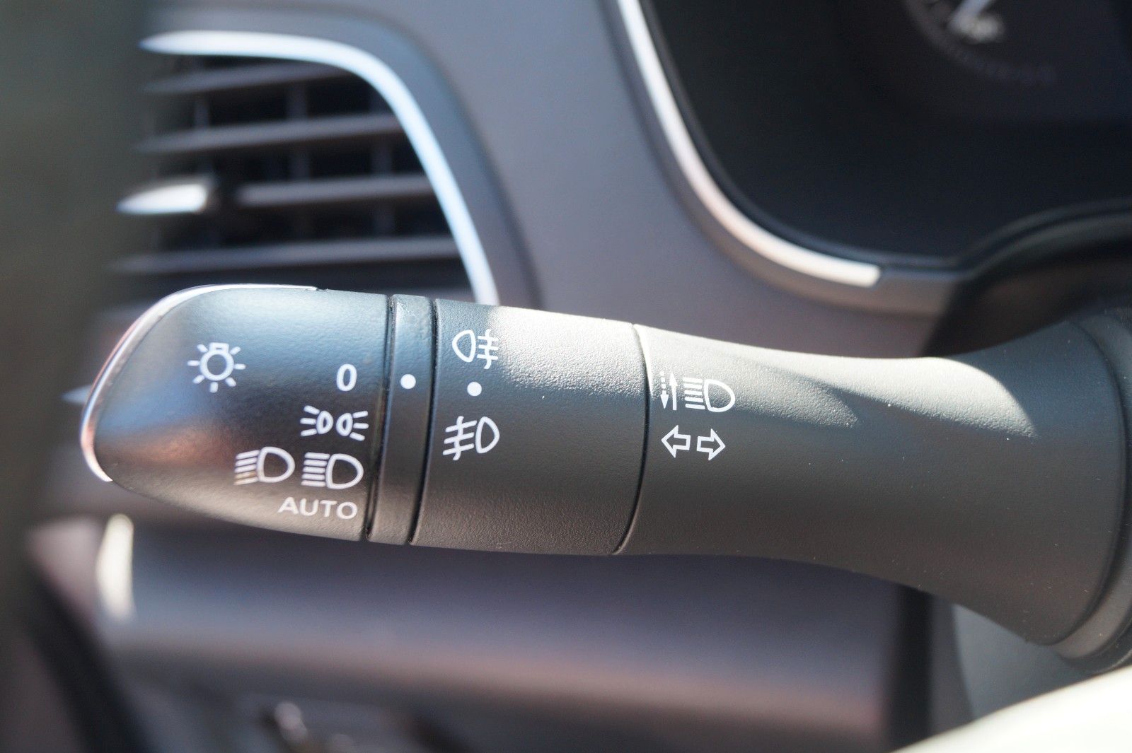 Renault Megane IV Grandtour Business Edition - Samsaru's Car Outlet