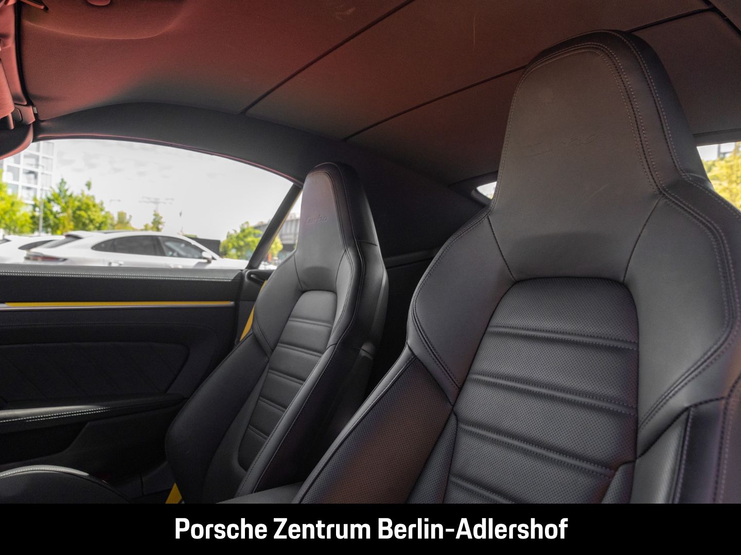 Porsche 992 911 Turbo Cabriolet Burmester Liftsystem-VA