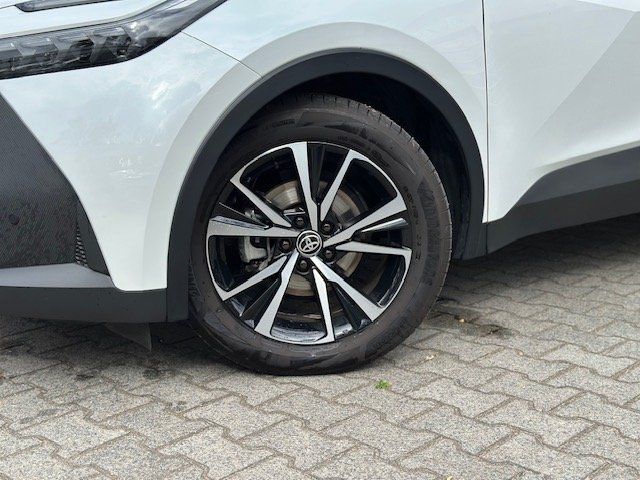 Toyota C-HR 2,0l Hybrid 4x2 Black&White