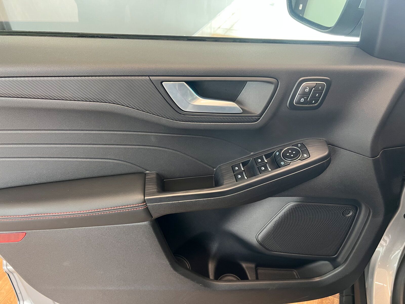 Ford Kuga 2.5 PHEV ST-Line X +Matrix-LED+NAVI+AHK+ACC