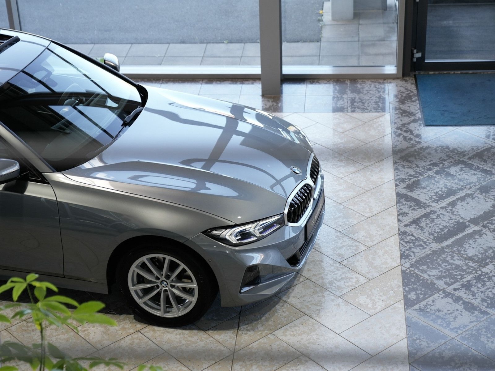 BMW 320d xDrive Memory Glasdach 360K Head-Up