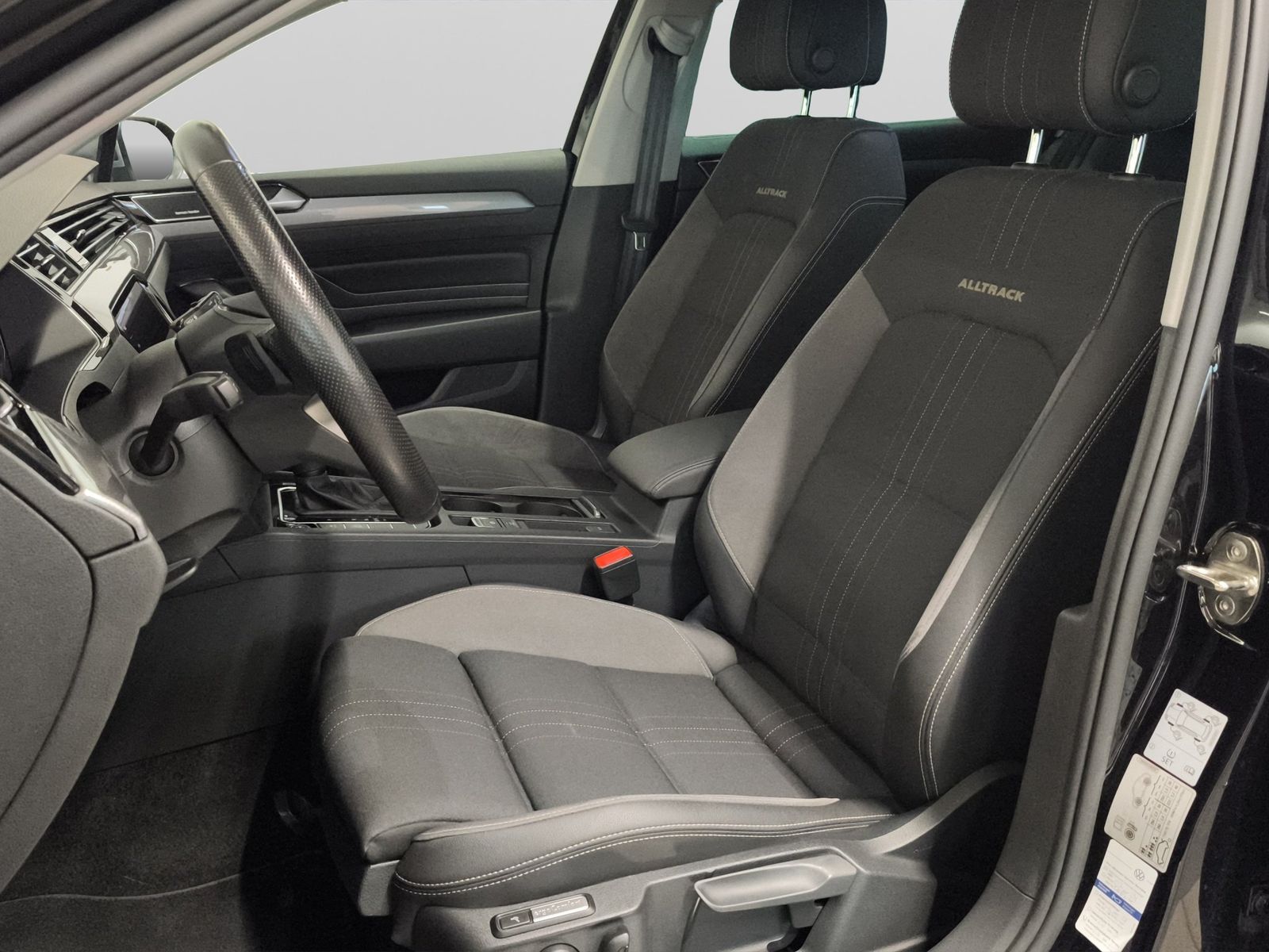 Volkswagen Passat Variant 2.0 TDI DSG 4Mo. Alltrack IQ.LIGH