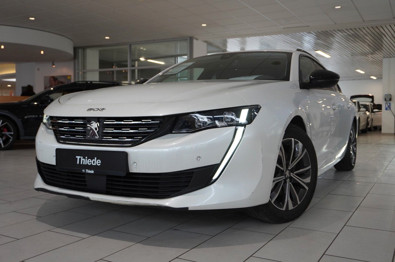 Peugeot 508 SW 1.2T ALLURE PACK - Samsaru's Car Outlet