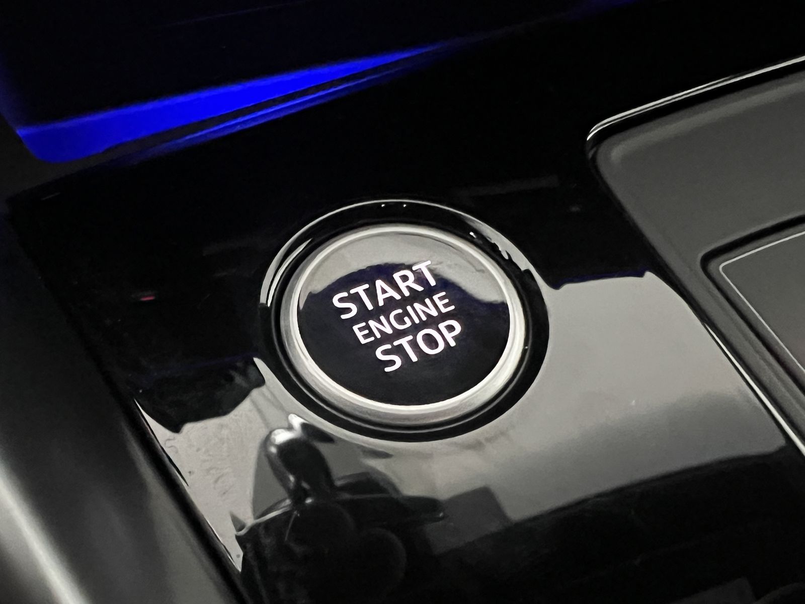 Audi A3 40 TFSIe S-line - Samsaru's Car Outlet