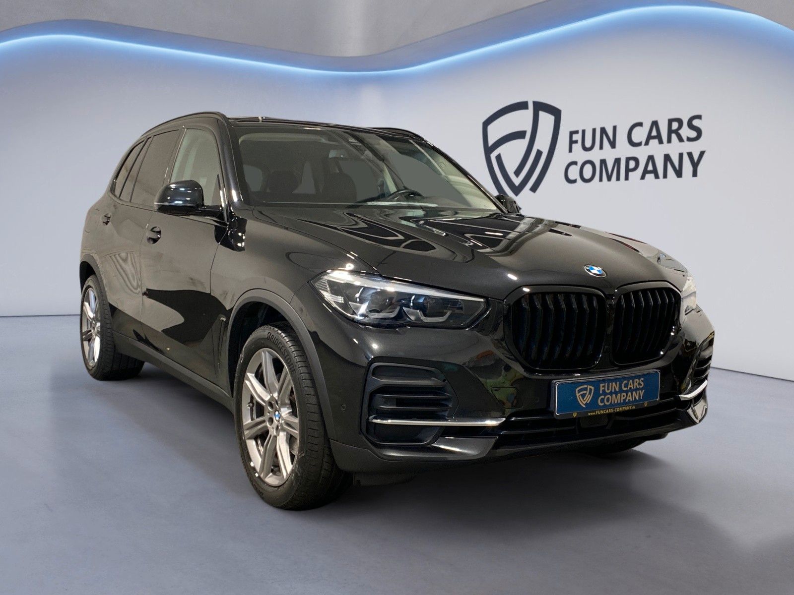 BMW X5 xDrive 30d M-Shadow HuD LEDER AHK LED 20 Zoll