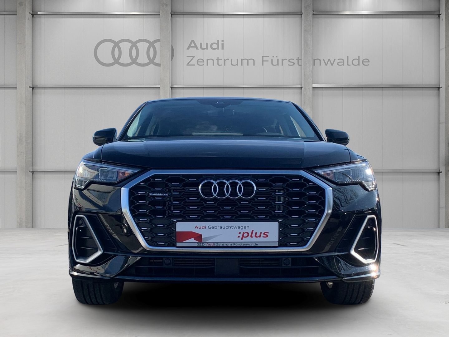 Audi Q3 Sportback 35 TDI quattro S tronic S line - Samsaru's Car Outlet