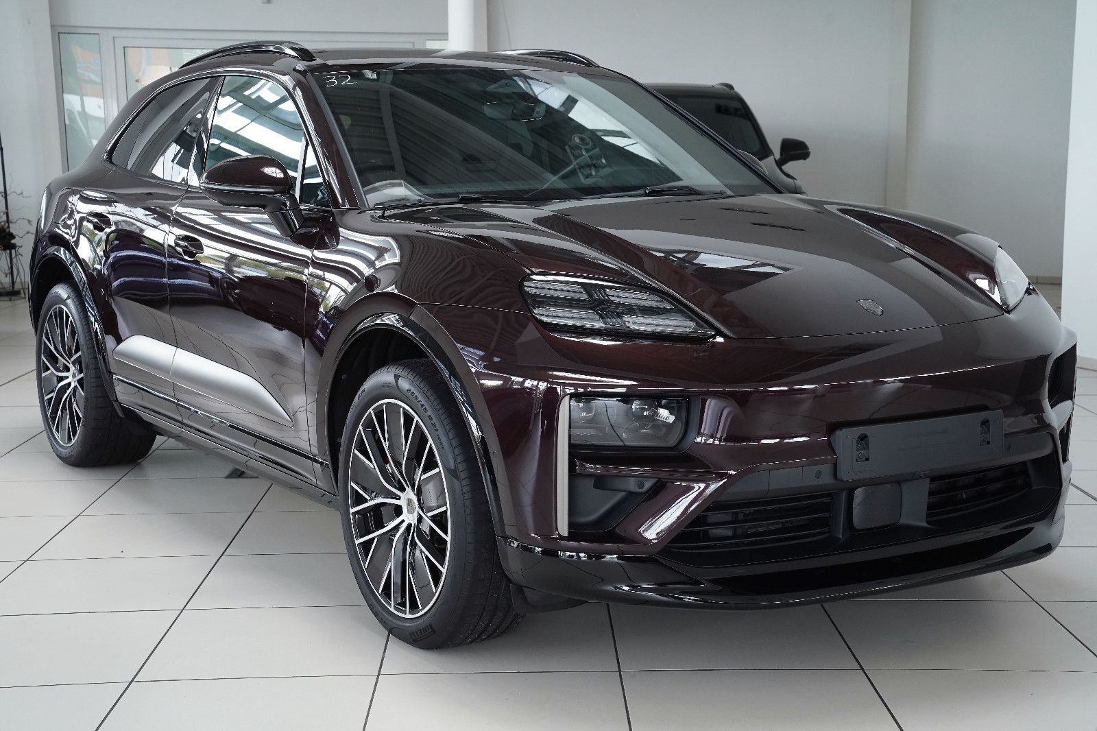 Porsche Macan Electric Turbo HUD Pano Chrono beluftung