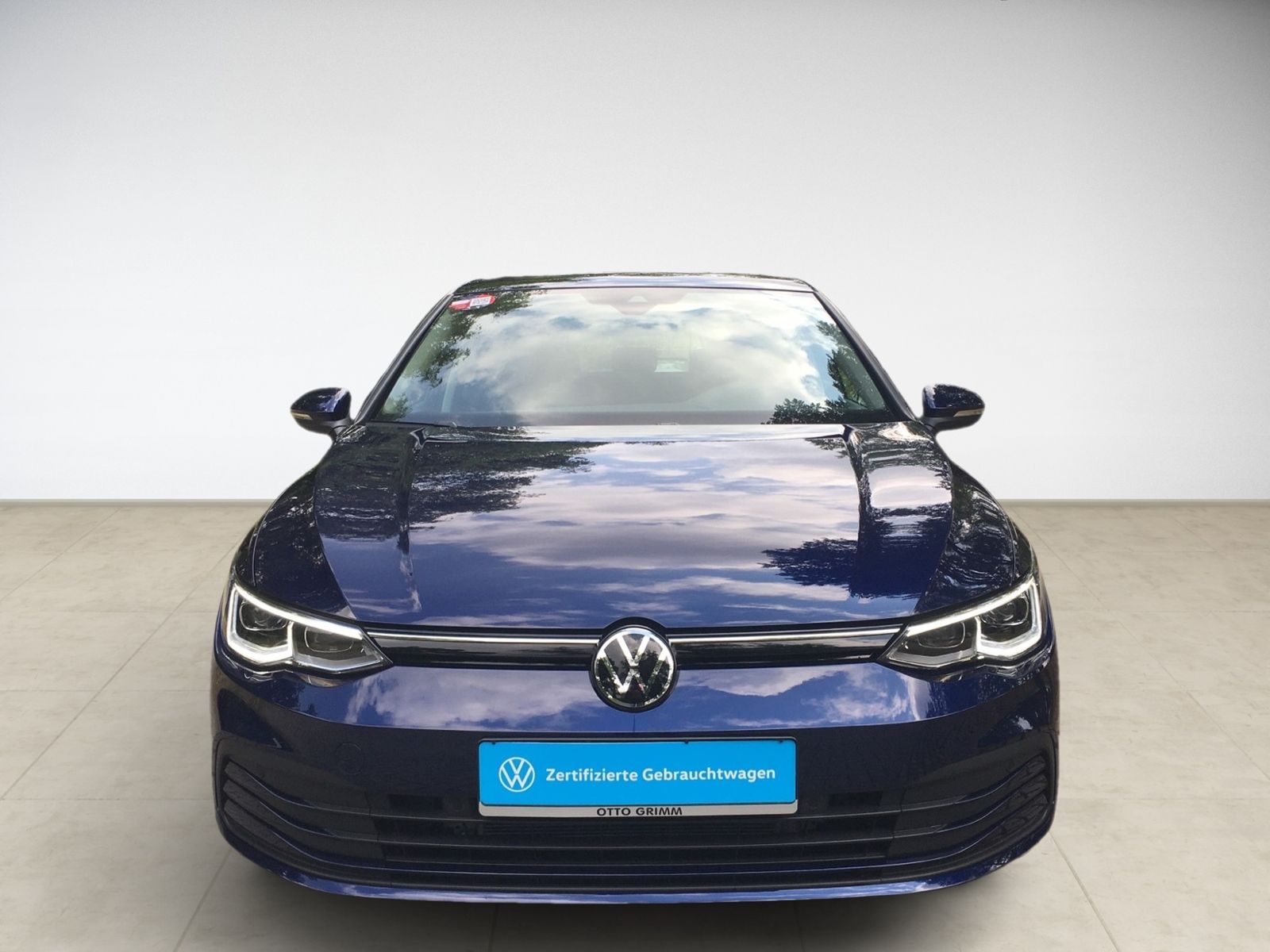 Volkswagen Golf VIII 1.5 TSI Life - Samsaru's Car Outlet