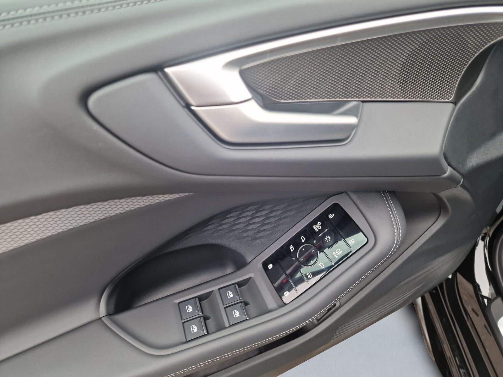 Audi A5 Avant TDI qu 2x S line MATRIX AHK HuD B&O 19"