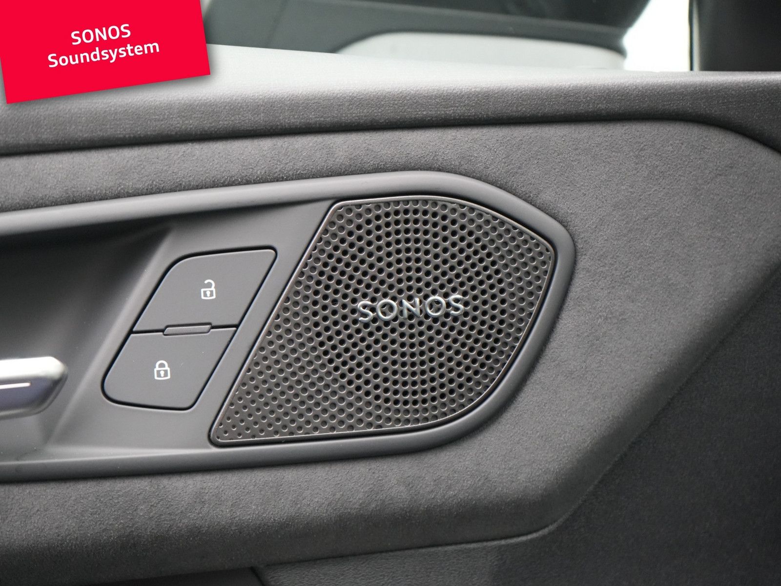 Audi Q3 S tronic S line MATRIX AHK PANO HUD SONOS NAV
