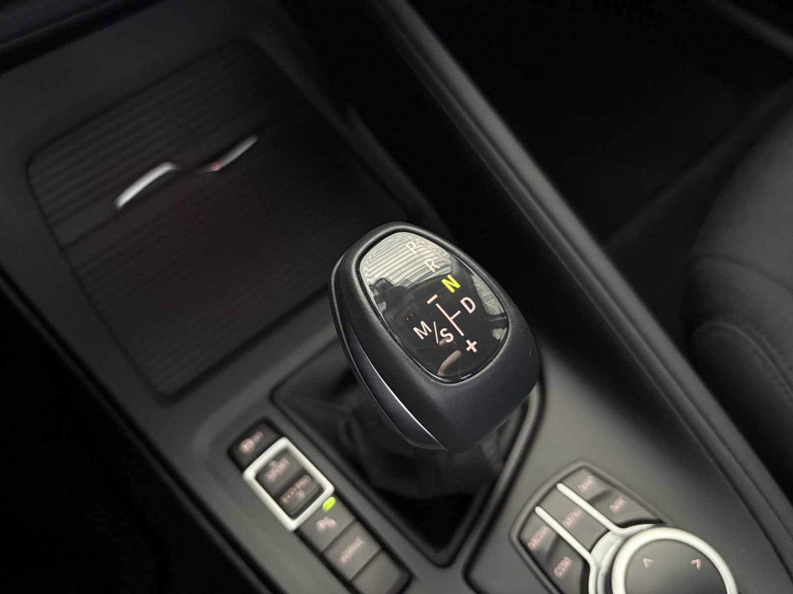 BMW X1 xDrive25e Advantage - Samsaru's Car Outlet