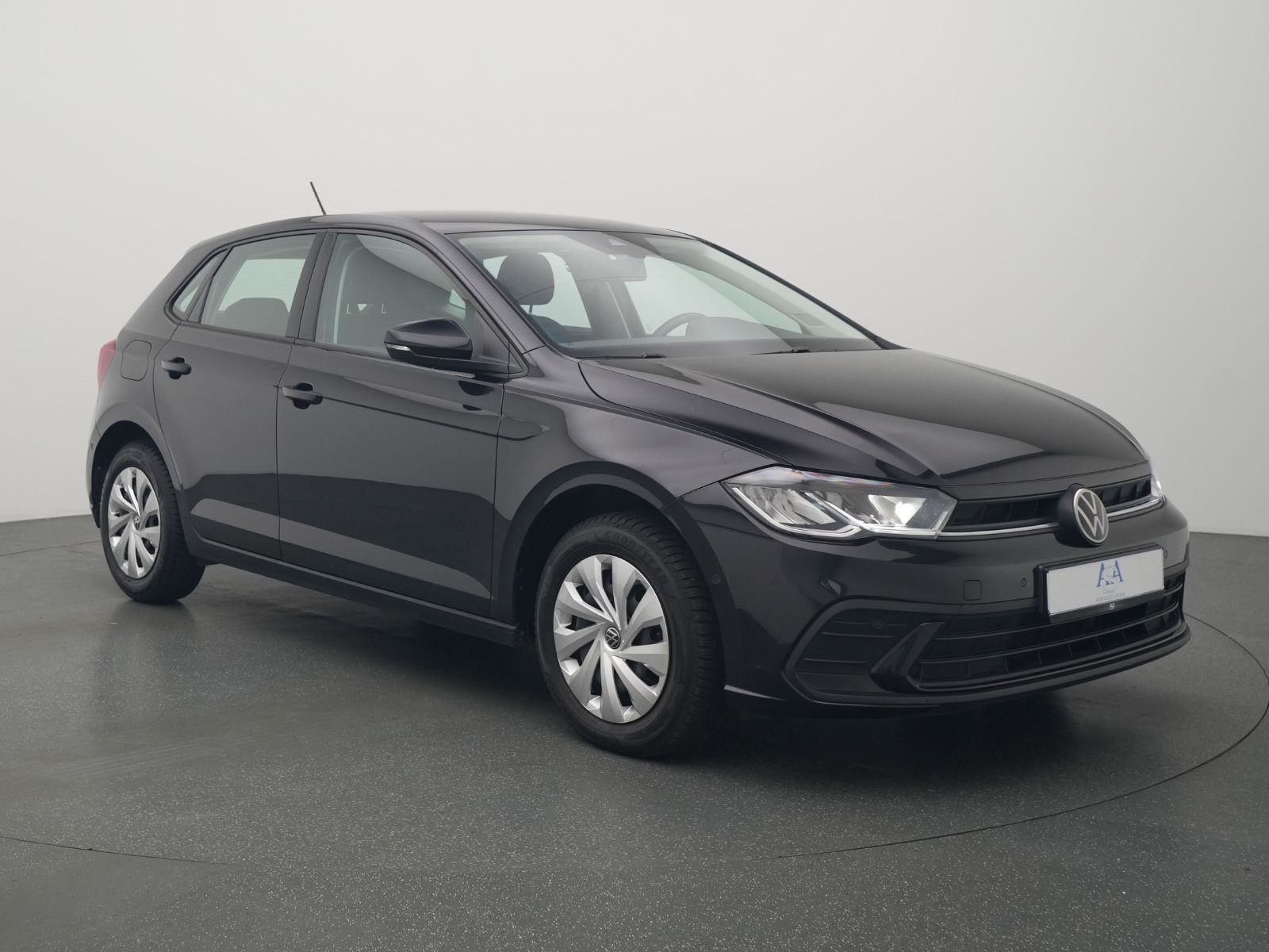 Volkswagen Polo Life DSG - Samsaru's Car Outlet
