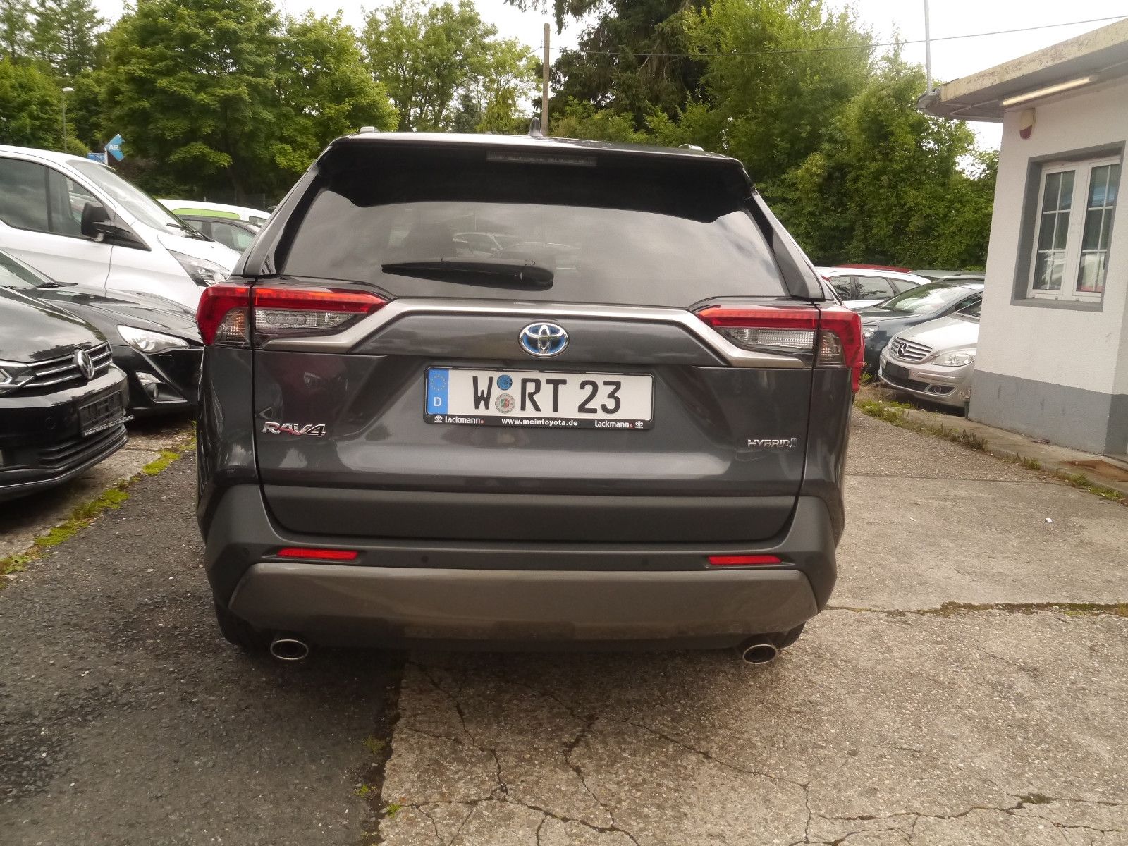 Toyota RAV 4 RAV4 Hybrid 4x4 Lounge - Samsaru's Car Outlet