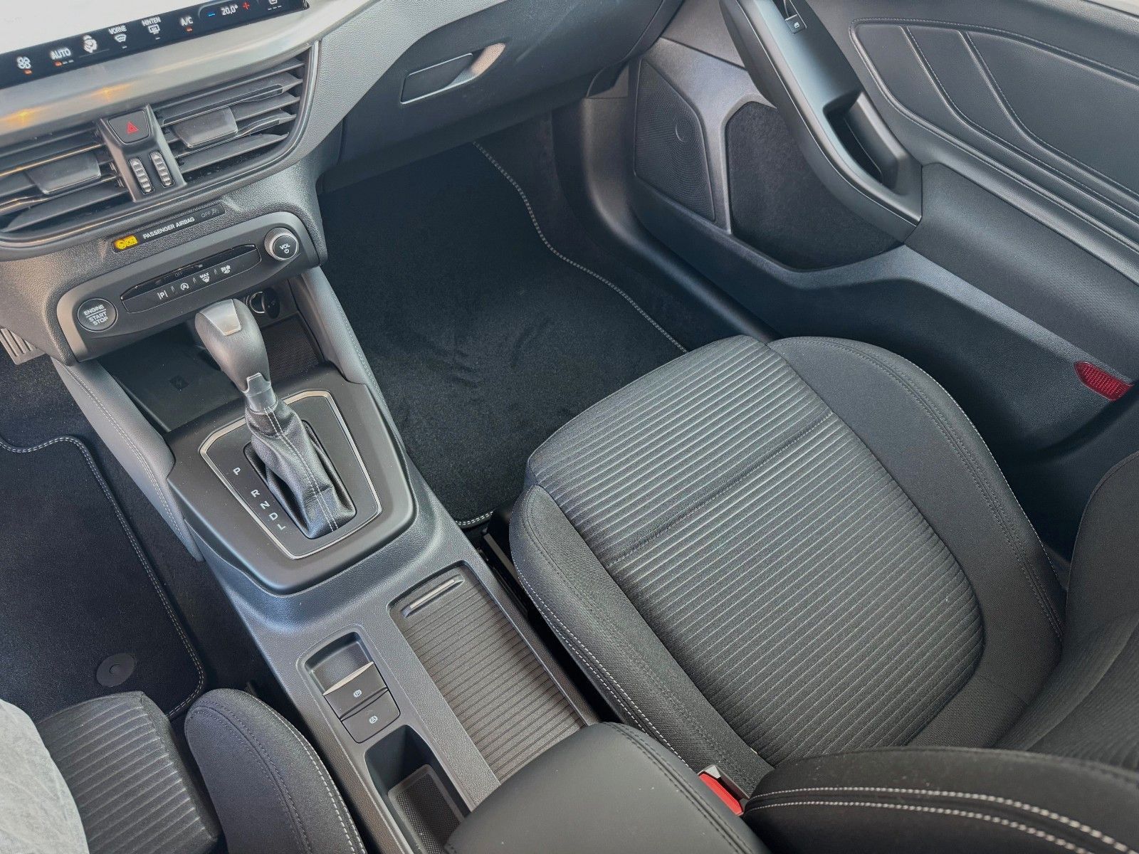 Ford Focus Limousine Titanium X mHEV Automatik