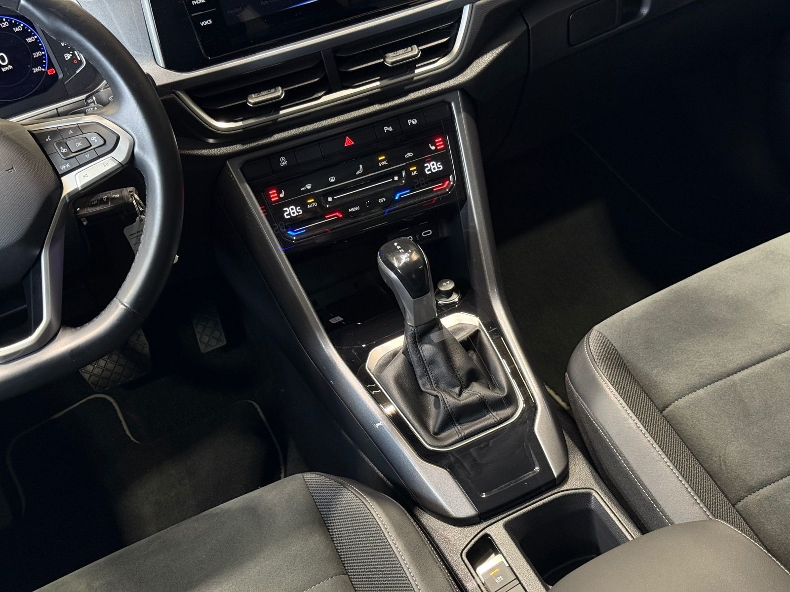 Volkswagen T-ROC Style 1.5 TSI DSG - Samsaru's Car Outlet