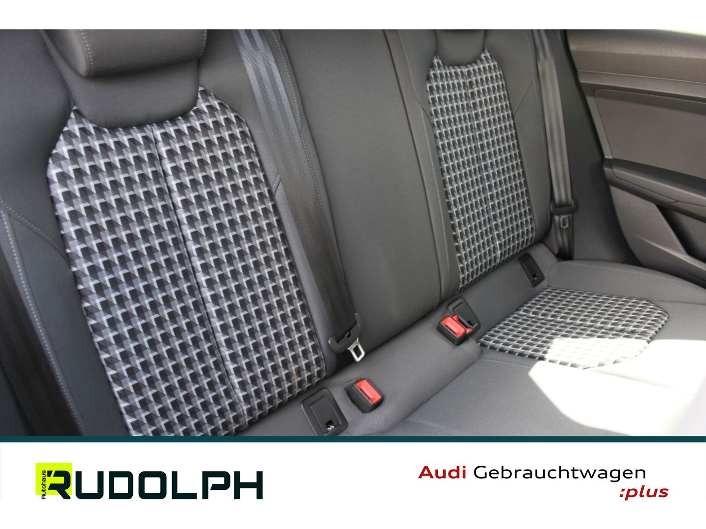 Audi A1 Sportback advanced 30 TFSI S-tronic LED NAVI
