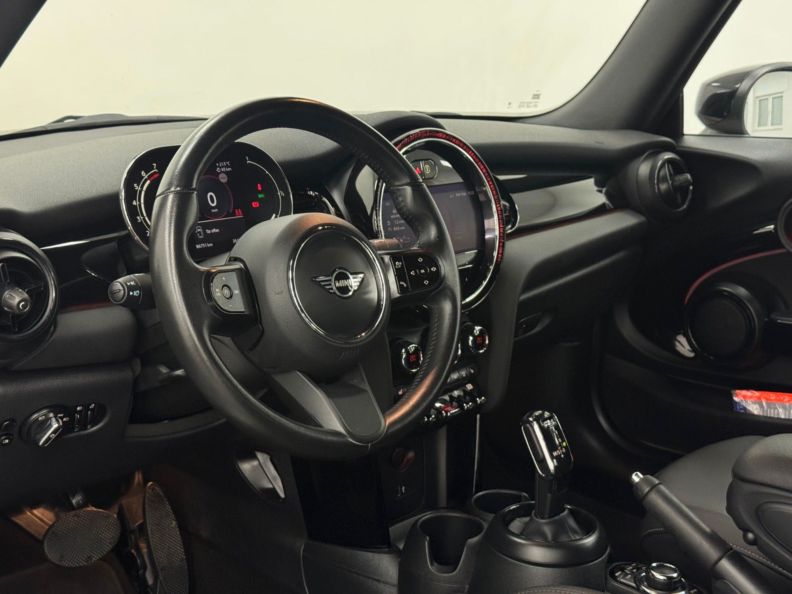 MINI Cabrio Cooper - Samsaru's Car Outlet
