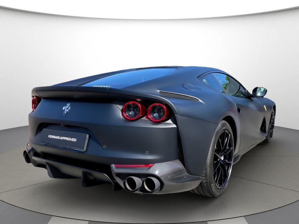 Ferrari 812 Superfast - Samsaru's Car Outlet