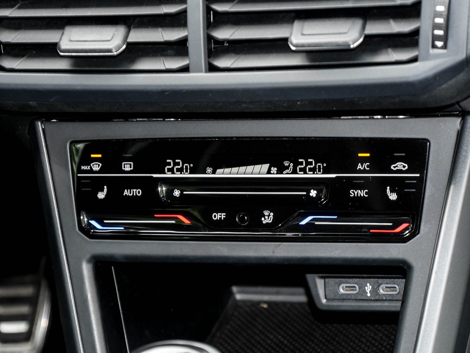 Volkswagen Taigo R-Line D - Samsaru's Car Outlet