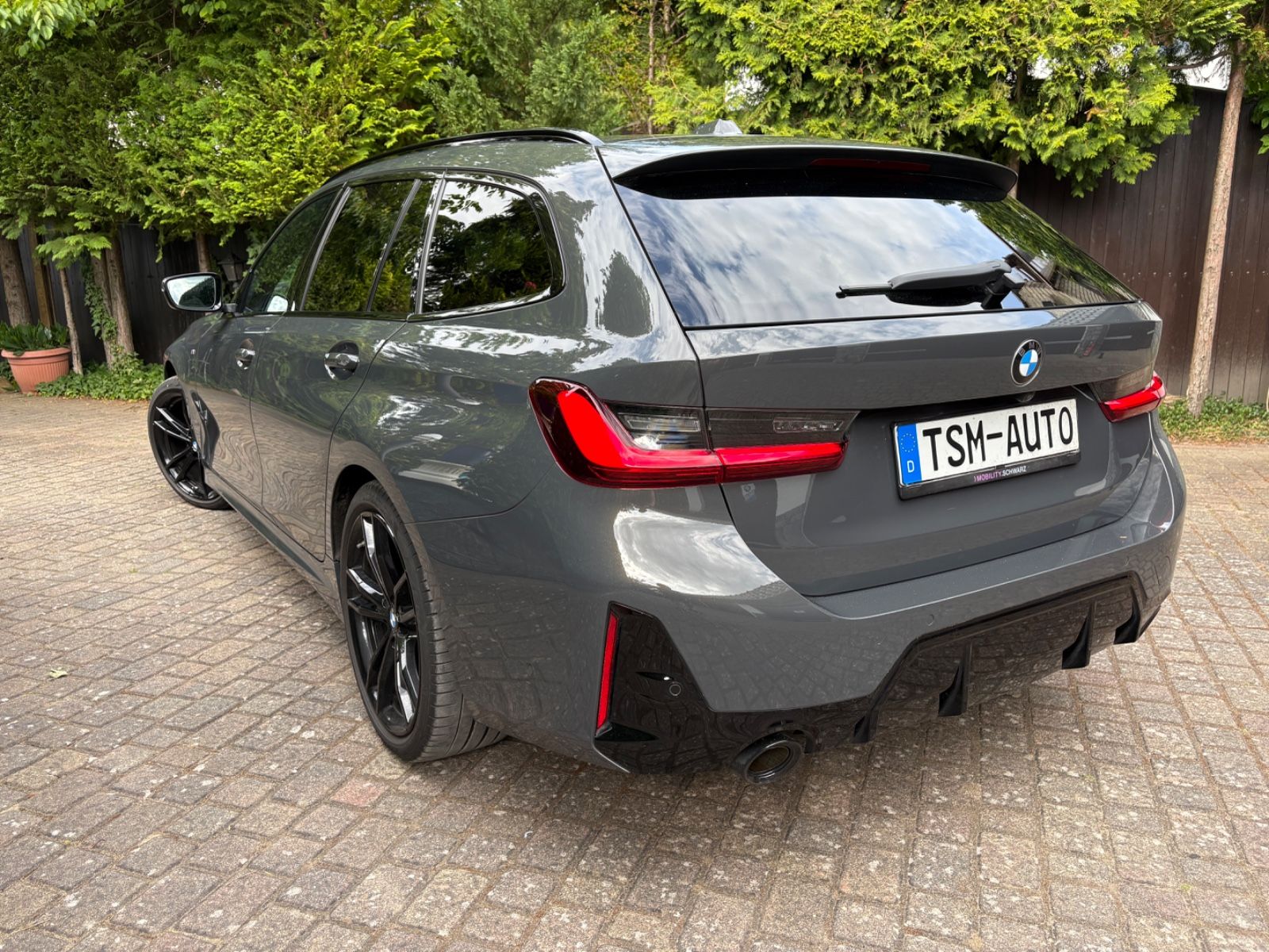 BMW 320d xDrive M Sport - Samsaru's Car Outlet
