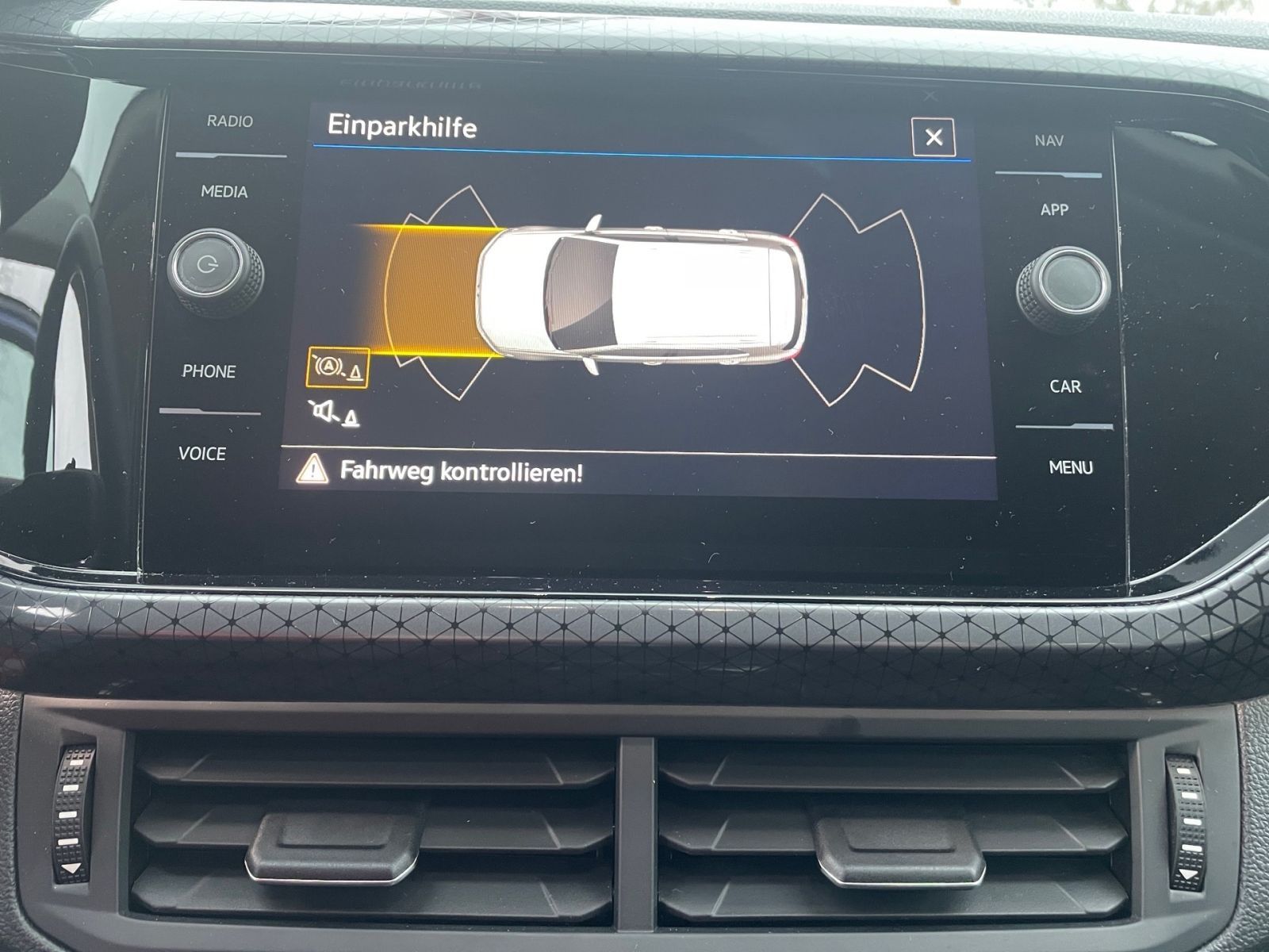 Volkswagen T-Cross Style 1.0 l TSI - Samsaru's Car Outlet