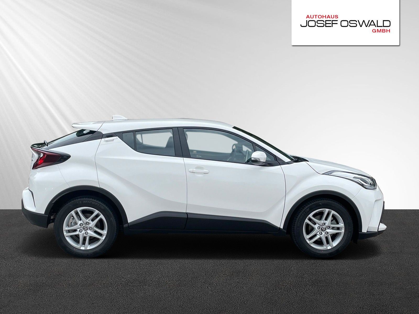 Toyota C-HR Hybrid Flow - Samsaru's Car Outlet