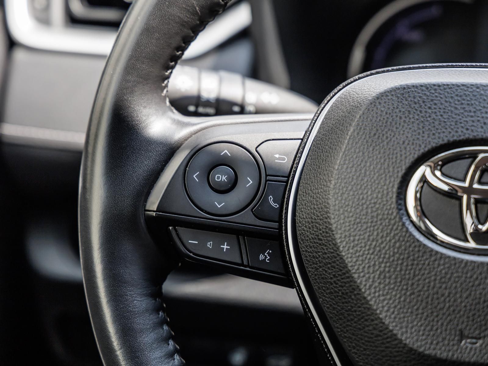 Toyota RAV 4 2.5 Hybrid Club - Samsaru's Car Outlet