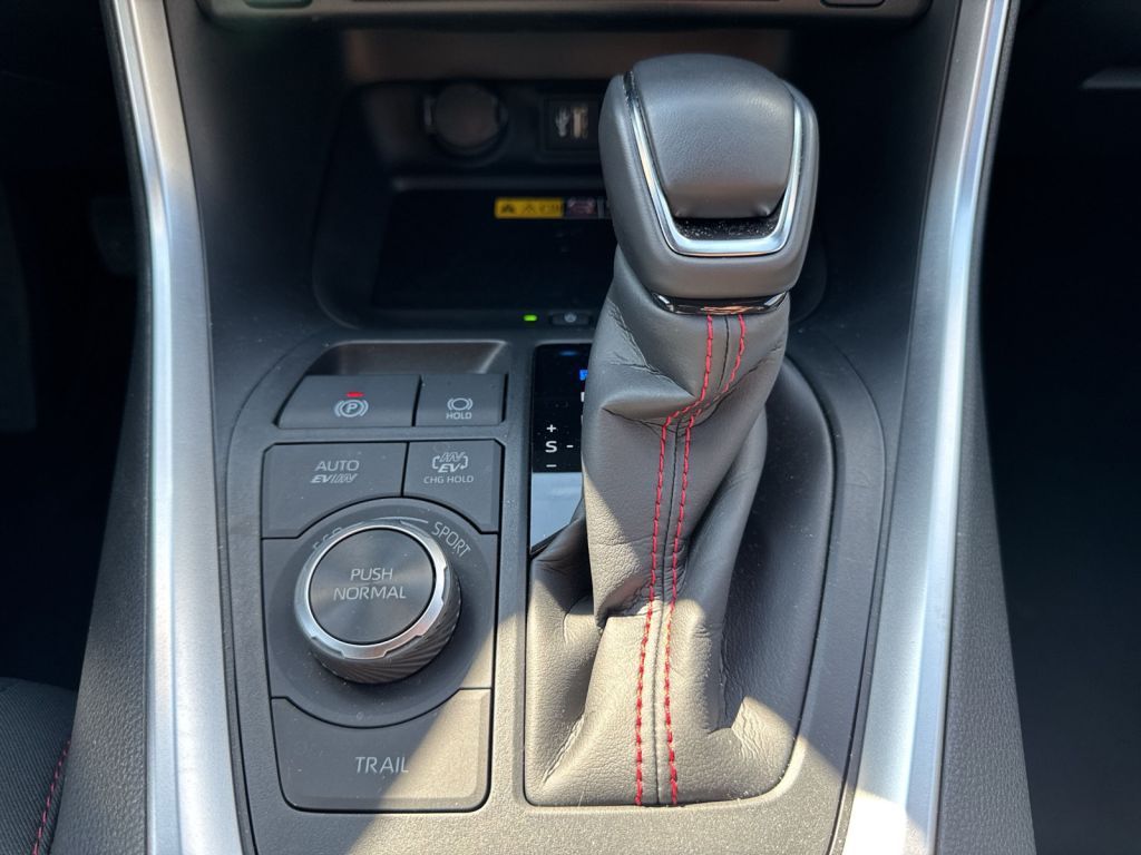 Toyota RAV 4 Plug-in-Hybrid Teamplayer, AHK