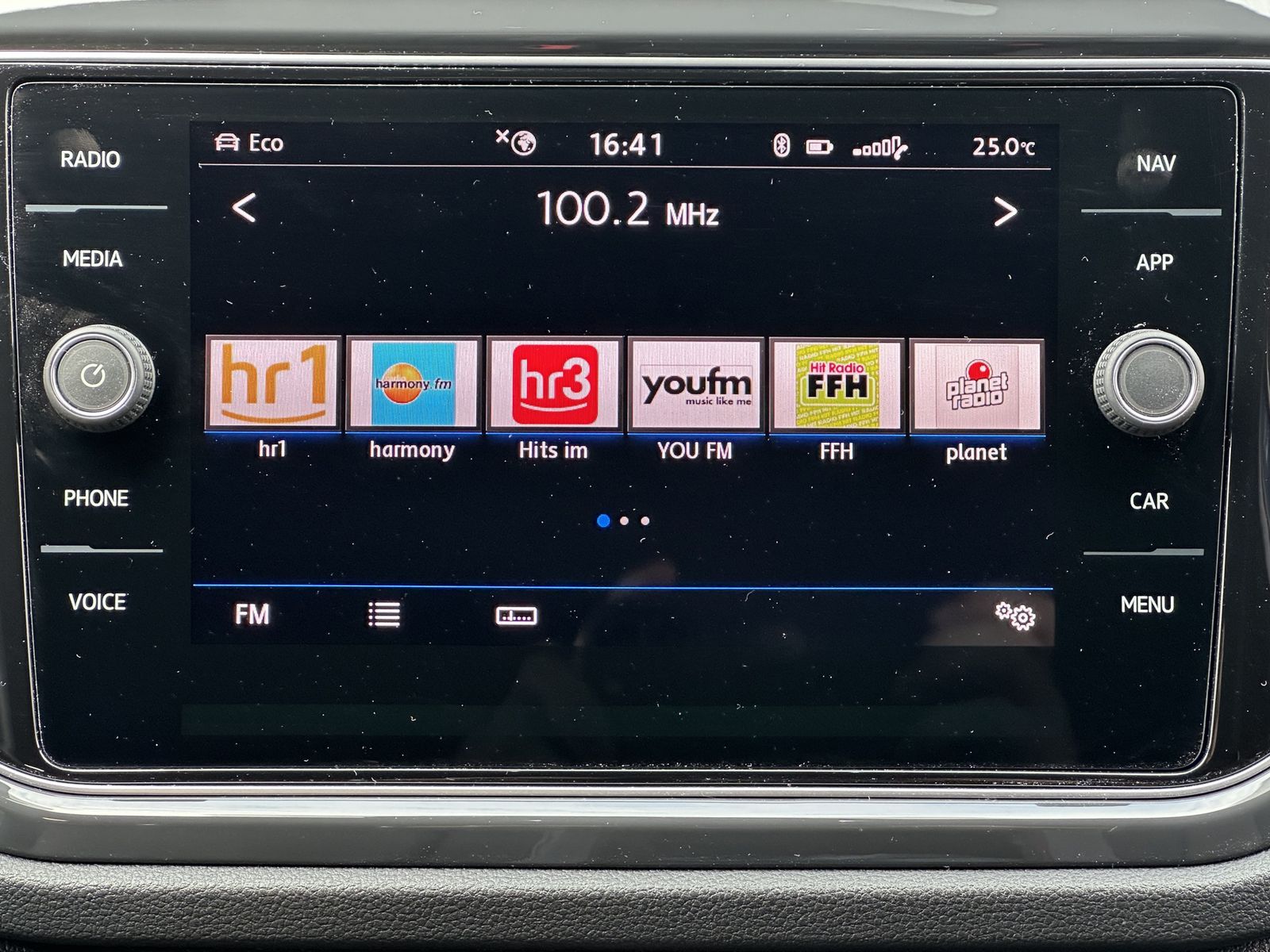 Volkswagen T-Roc 2.0 TDI 4M DSG Sport - Samsaru's Car Outlet