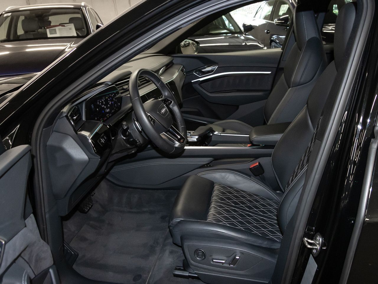 Audi e-tron Sportback 55 quattro S line AHK HUD Pano