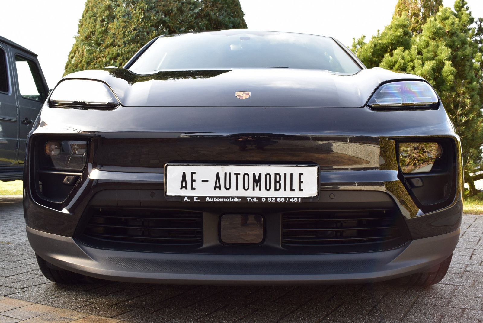 Porsche Macan 4 - Samsaru's Car Outlet