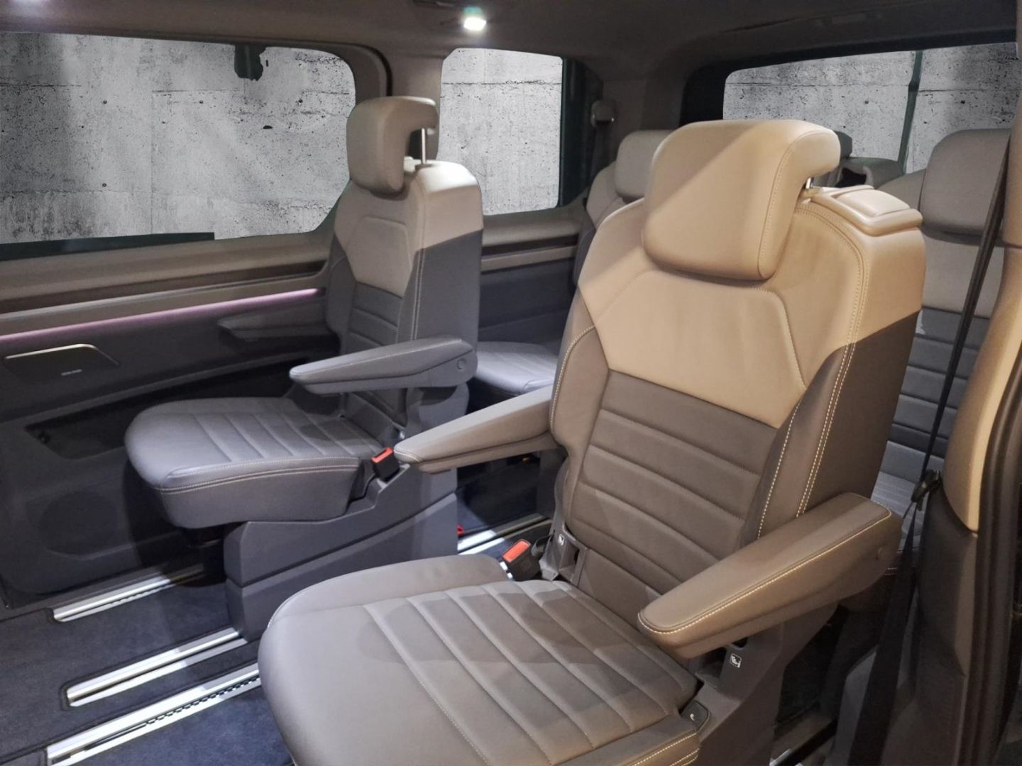 Volkswagen T7 Multivan 1.4 TSI EU6d Style eHybrid - Samsaru's Car Outlet